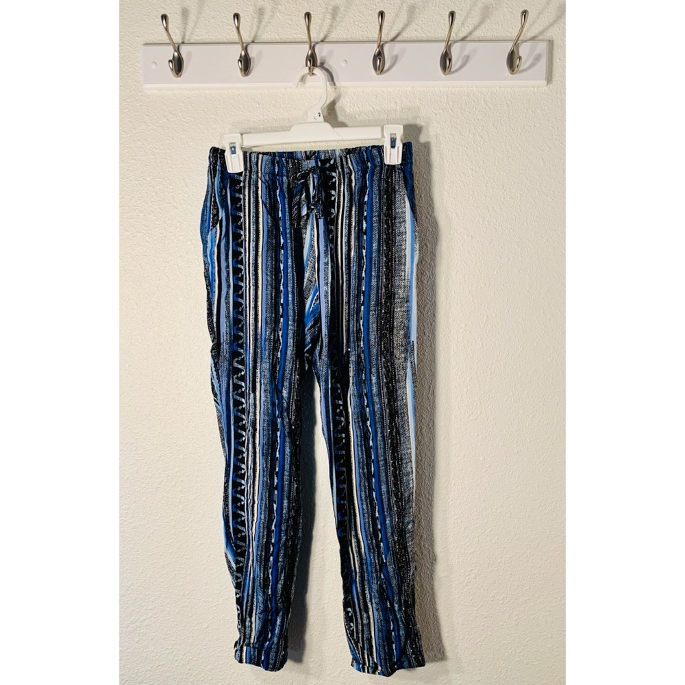 Blue patterned vertical stripe ankle pants w/ tie